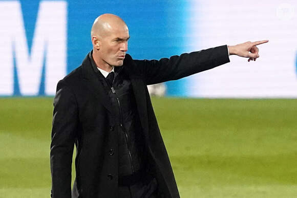 Zinedine Zidane - Le Real Madrid a battu l'Atalanta (3 - 1) en match de Ligue des Champions et Karim Benzema marque son 70ème but de la compétition, le 16 mars 2021. © Alterphotos / Panoramic / Bestimage