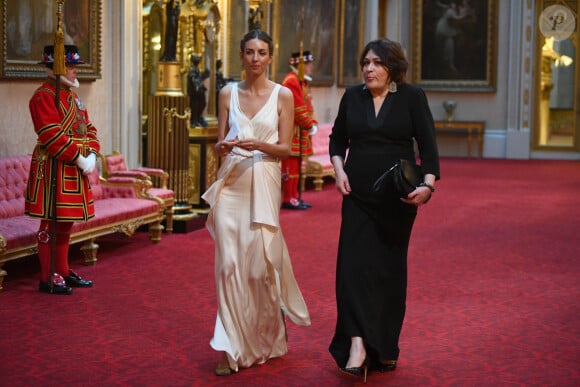 Rose Hanbury (à gauche) - Donald Trump reçu par la reine Elisabeth II d'Angleterre lors d'un dîner d'Etat à Buckingham Palace, à Londres. Ce banquet fut organisé dans le cadre d'une visite de trois jours dans la capitale britannique du président américain.