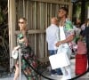 Il aura donc fallu attendre quelques mois et le 24 mai, la femme de Paul Pogba a accouché de leur troisième enfant
Paul Pogba - Deux des soeurs Kardashian, S.Williams, P.Pogba quittent le restaurant "Swan" à Miami, en marge de la foire d'art contemporain "Art Basel" à Miami. Kim Kardashian a finalisé les statuts de son divroce avec K.West (Ye) cette semaine et se détend avec ses amis. Le 2 décembre 2022.
