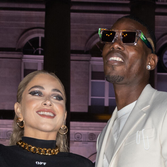 Paul Pogba papa pour la troisième fois !
Paul Pogba et sa femme Maria Zulay Salaues - Arrivées et sorties du défilé Off-White Femme Automne/hiver au palais Brongniart à Paris, France. © Jeremy Melloul / Bestimage