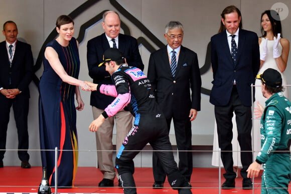 Michel Boeri, la princesse Charlène de Monaco, le prince Albert II de Monaco, le roi de Malaisie, Abdullah Shah, Andrea Casiraghi, Esteban Ocon - Remise de prix du 80ème Grand Prix de Monaco de Formule 1 à Monaco le 28 Mai 2023. © Bruno Bebert/Bestimage 