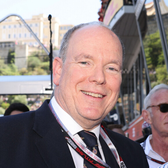 Comme chaque année, Albert de Monaco était de toutes les cérémonies
 
Le prince Albert II de Monaco, Tommy Hilfiger - People aux séances d'essais qualificatives du 80ème Grand Prix de Monaco de Formule 1 à Monaco le 27 mai 2023. © Claudia Albuquerque//Bestimage