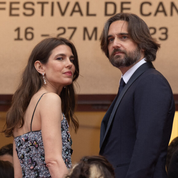 "Une histoire d'amour extraordinaire", qui a notamment débouché, en novembre 1981, sur la naissance de leur fils Dimitri, aujourd'hui devenu producteur comme son père et actuellement marié à Charlotte Casiraghi, avec qui il a eu son fils Balthazar. 
Carole Bouquet, Michel Denisot, la princesse Caroline de Hanovre, Charlotte Casiraghi et Dimitri Rassam, Thomas Langmann - Montée des marches du film " Killers of the flower moon " lors du 76ème Festival International du Film de Cannes, au Palais des Festivals à Cannes. Le 20 mai 2023 © Olivier Borde / Bestimage 