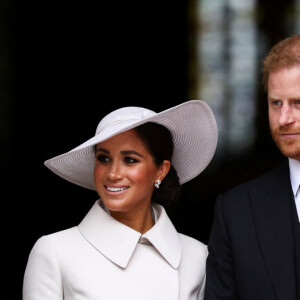 Peter Philips, Le prince Harry, duc de Sussex, et Meghan Markle, duchesse de Sussex, Zara et Mike Tindall - Les membres de la famille royale et les invités lors de la messe célébrée à la cathédrale Saint-Paul de Londres, dans le cadre du jubilé de platine (70 ans de règne) de la reine Elisabeth II d'Angleterre. Londres, le 3 juin 2022. 