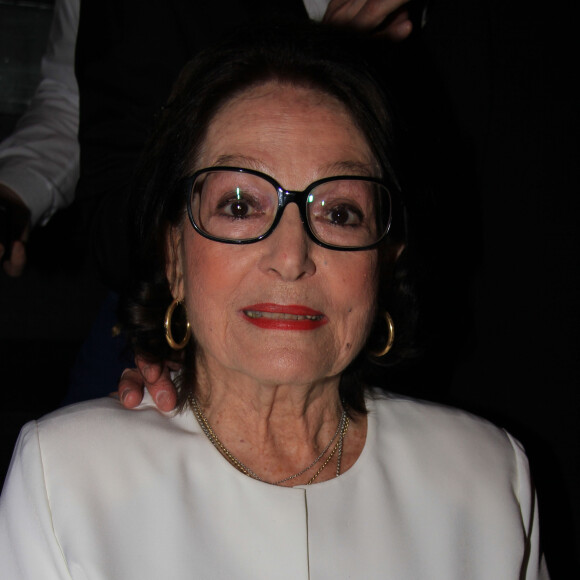 Semi-Exclusif - Nana Mouskouri - Michou fête son 88ème anniversaire dans son cabaret avec ses amis à Paris le 18 juin 2019. © Philippe Baldini/Bestimage
