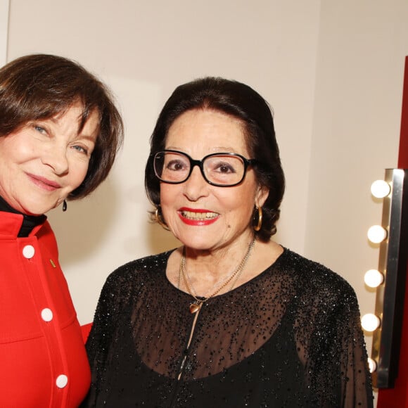 Exclusif - Macha Méril et Nana Mouskouri - People en backstage lors du concert "Michel Legrand & Friends" en hommage à Michel Legrand au Grand Rex à Paris le 17 avril 2019. © Denis Guignebourg/Bestimage