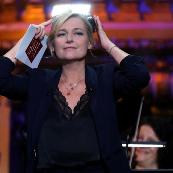 Exclusif - Anne-Elisabeth Lemoine - Enregistrement de l'émission "Symphonie pour la Vie, Spéciale Pièces jaunes" au Théâtre national de l'Opéra Comique à Paris, qui sera diffusée le 10 février sur France 3. Les 3 et 4 février 2021 France 3 propose en prime une soirée " Symphonie pour la vie, spécial Pièces jaunes – Le Concert ". Les artistes se mobilisent pour un grand concert à l'Opéra-Comique au profit de l'opération " Pièces jaunes " organisée par la Fondation Hôpitaux de Paris - Hôpitaux de France pour les enfants et les jeunes hospitalisés. © Dominique Jacovides / Bestimage