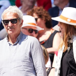 Il n'a pas encore officialisé de relation
Raymond Domenech en tribunes lors des Internationaux de France de tennis de Roland Garros 2023 à Paris, France, le 2 juin 2023. © Moreau-Jacovides/Bestimage 