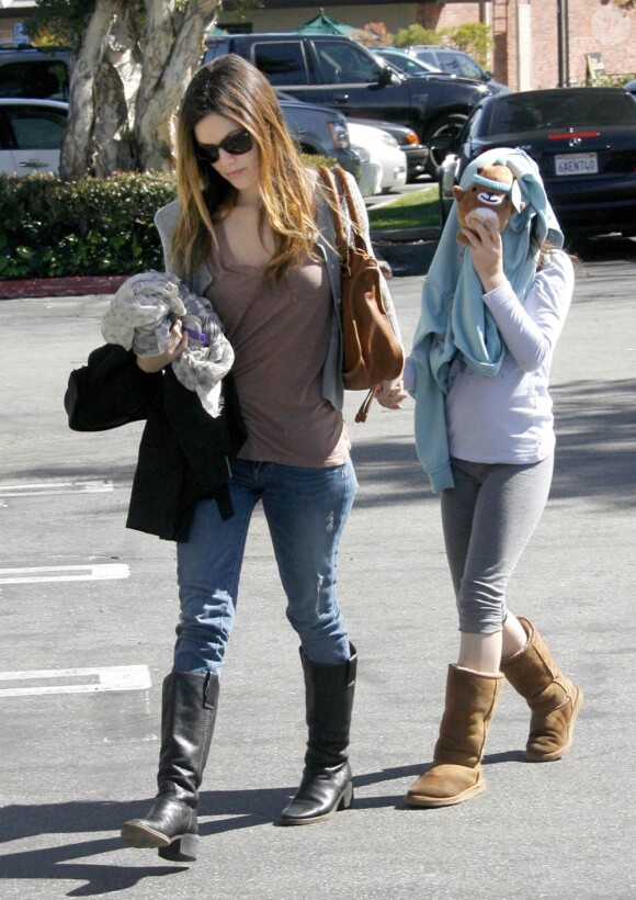 Rachel Bilson et sa soeur Hattie à Los Angeles, le 28 février 2010
