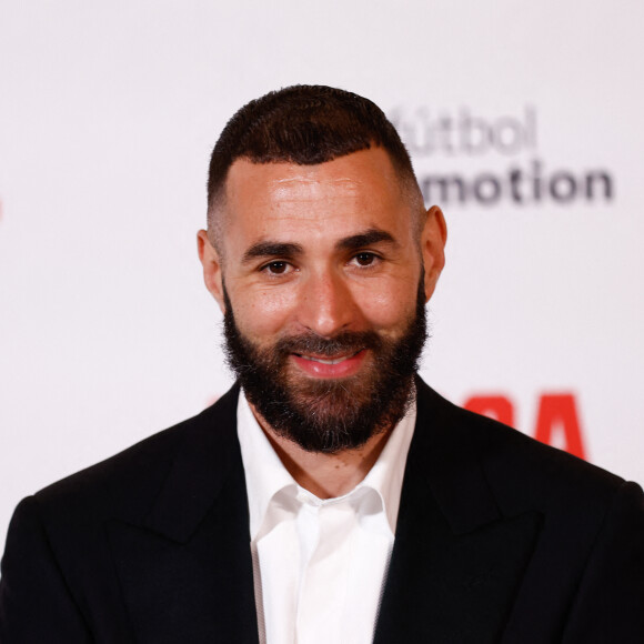 "Thank you Papa pour ces merveilleuses années. Doudou très fier !", écrit Ibrahim sur une belle photo de son père et lui
 
Info - Le Real Madrid officialise le départ du club de Karim Benzema - Karim Benzema reçoit le prix Marca Leyenda au Casino de Madrid, le 1er juin 2023. Le prix Marca Leyenda est un prix décerné par le journal sportif espagnol Marca aux meilleurs professionnels du sport de l'histoire. © Oscar J. Barroso/AFP7 via Zuma Press/Bestimage