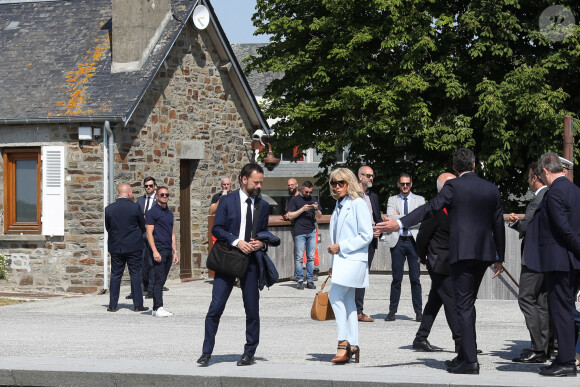 Emmanuel et Brigitte Macron se rendent au Mont Saint-Michel, le 5 juin 2023, à l'occasion de la célébration du millénaire de l'église abbatiale. © Stéphane Lemouton / Bestimage