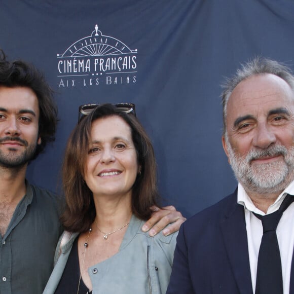 Exclusif - Antoine Duléry, sa femme Pascale Pouzadoux et leur fils Raphaël Duléry à la 2ème édition du festival du cinéma français et gastronomie au casino de Aix les Bains le 6 juin 2023. © Denis Guignebourg / Bestimage  