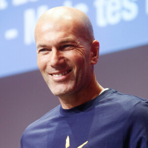 Il est venu soutenir Zinédine Zidane,  parrain de l'association "ELA".
Zinédine Zidane - Cérémonie de remise des prix des Ambassadeurs ELA et lancement de la nouvelle campagne "Mets tes baskets et bats la maladie" à la Cité des Sciences et de l'Industrie à Paris. Le 7 juin 2023 © Christophe Clovis / Bestimage 