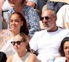 Amel Bent a assisté à la finale dames de Roland-Garros avec son compagnon Patrick Antonelli.
Amel Bent et son mari Patrick Antonelli, Kevin Mayer et sa compagne Delphine Jariel dans les tribunes lors des Internationaux de France de Tennis de Roland Garros 2023. © Jacovides-Moreau / Bestimage 