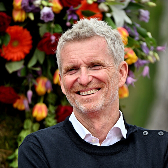 Denis Brogniart a 56 ans ce lundi.
Exclusif - Denis Brogniart, le parrain de l'événement, durant la remise des prix de la 4ème édition du Festival des Jardins de la Côte d'Azur, dans les jardins de la villa Eilenroc, à Antibes Juan les Pins. © Bruno Bebert / Bestimage 