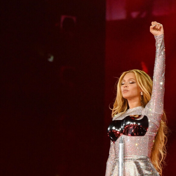 La superstar américaine fait escale dans les plus grandes villes d'Europe pour son "Renaissance World Tour".Beyonce Knowles en concert à la "Friends Arena" à Stockholm en Suède, le 10 mai 2023. C'est le premier concert de sa tournée mondiale "Renaissance World Tour".