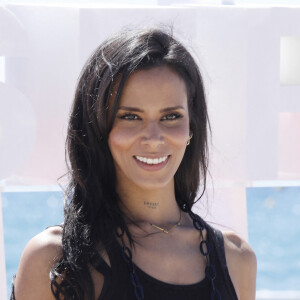 Tamara Marthe (Shy'm) (Cannes Confidential) - Photocall à l'hôtel Mariott lors du festival Canneseries saison 6 au palais des festivals à Cannes le 16 avril 2023. © Denis Guignebourg / Bestimage 