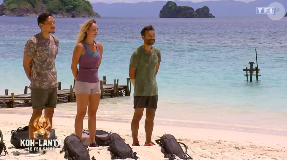 Pour finir, il a choisi Tania pour aller avec lui en finale.
Tania, Frédéric et Nicolas lors de l'épreuve des poteaux.