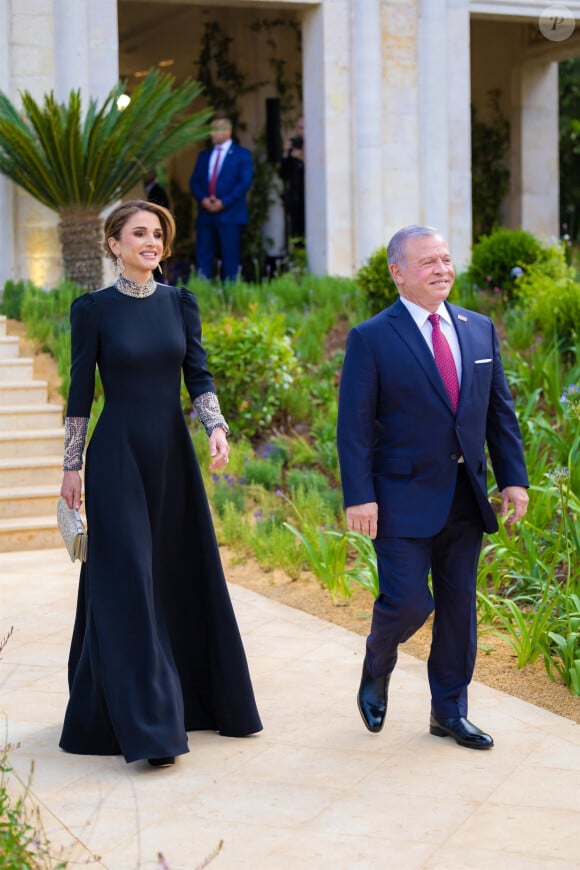 La reine Rania et le roi Abdallah II de Jordanie - Les familles royales au mariage du prince Hussein de Jordanie et de Rajwa al Saif, au palais Zahran à Amman (Jordanie), le 1er juin 2023. 