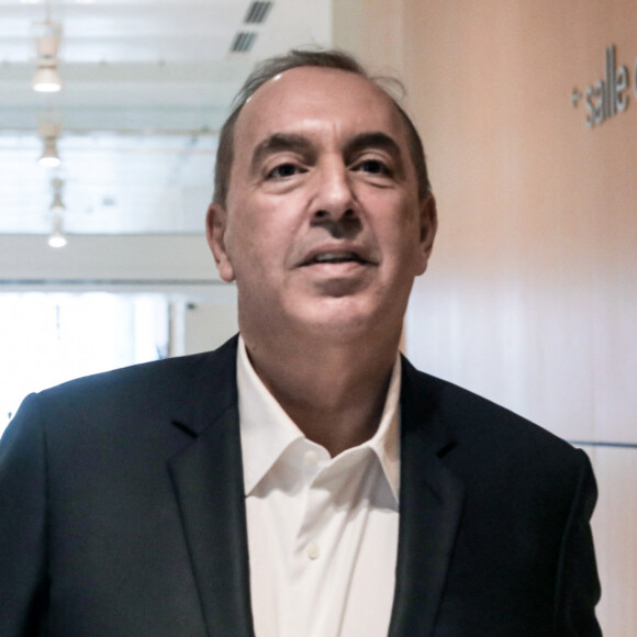  Jean-Marc Morandini a connu un nouveau procès pour travail dissimulé et harcèlement sexuel. 
L'animateur de radio, journaliste, présentateur de télévision et producteur français, Jean-Marc Morandini arrive à la chambre correctionnel du tribunal judiciaire de Paris Batignolles, jugé pour "harcèlement sexuel" et "travail dissimulé", à Paris, Ffrance. © Stéphane Lemouton/Bestimage