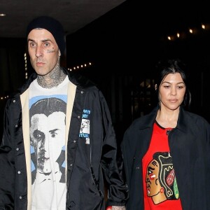 Exclusif - Kourtney Kardashian et son mari Travis Barker dînent en terrasse au restaurant "Taverna Tony" à Malibu, le 2 juin 2023.