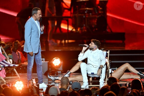 Exclusif - Nikos Aliagas et Ridsa - Enregistrement de l'émission "La chanson de l'année" dans les Arènes de Nîmes, diffusée le 17 juin sur TF1. © Bruno Bebert-Christophe Clovis / Bestimage