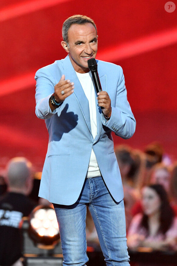 Exclusif - Nikos Aliagas - Enregistrement de l'émission "La chanson de l'année" dans les Arènes de Nîmes, présentée par N.Aliagas et diffusée le 17 juin sur TF1 © Bruno Bebert-Christophe Clovis / Bestimage 