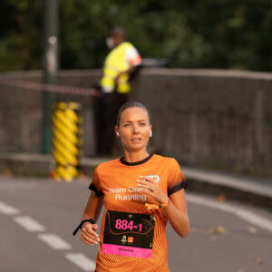 Amandine Petit (Miss France 2021) lors du marathon Orange Night Run, une boucle de 5,274 km le long des quais de Seine, pour tenter de remporter l'un des 1000 dossards pour le Marathon Pour Tous des Jeux Olympiques de Paris 2024, à Paris, France, le 17 juin 2023. © Jeremy Melloul/Bestimage