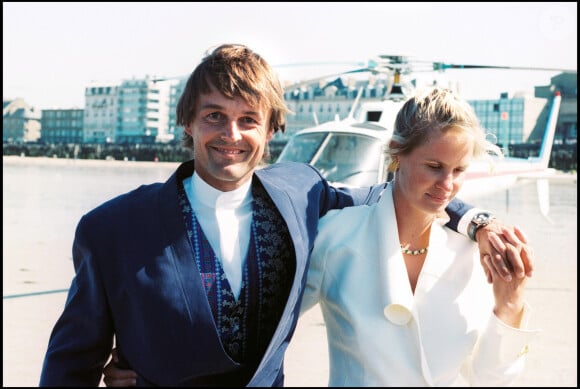 Nicolas Hulot et son mariage avec Isabelle Patissier à Saint Malo en 1993.