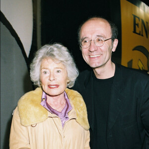 Philippe Geluck et Claude Sarraute au vernissage de l'exposition de Philippe Geluck "Le Chat s'expose aux Beaux Arts" le 28 octobre 2003.