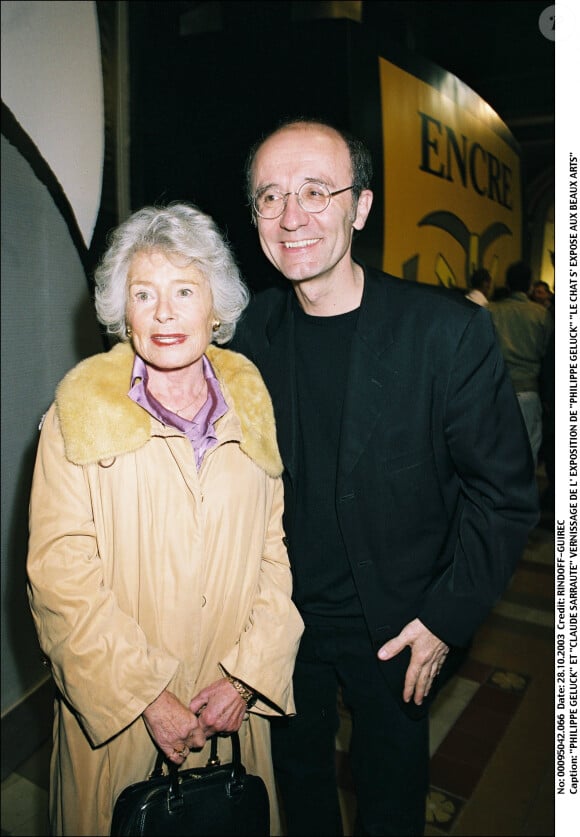 Philippe Geluck et Claude Sarraute au vernissage de l'exposition de Philippe Geluck "Le Chat s'expose aux Beaux Arts" le 28 octobre 2003.