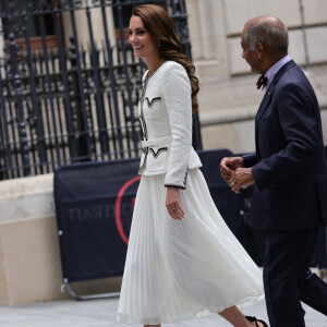Elle était venue en solo pour une inauguration.
Catherine (Kate) Middleton, princesse de Galles, arrive à la réouverture de la National Portrait Gallery à Londres, Royaume-Uni, le 20 juin 2023. 