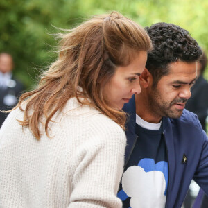 Exclusif - Prix Spécial - Jamel Debbouze et sa femme Mélissa Theuriau - J.M Weston organise un vide grenier caritatif au profit de l'association "CéKeDuBonheur", association présidée par Hélène Sy et qui déploie toute son énergie afin d'améliorer la qualité de vie des enfants et adolescents hospitalisés. De nombreux artistes ont répondu présent une fois de plus à l'appel de l'association, le 2 octobre 2016 à Paris. © Cyril Moreau/Bestimage