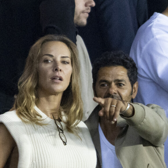 Mélissa Theuriau et son mari Jamel Debbouze - People assistent au match aller de la Ligue des Champions entre le Paris Saint-Germain et la Juventus (2-1) au Parc des Princes à Paris le 6 septembre 2022. 