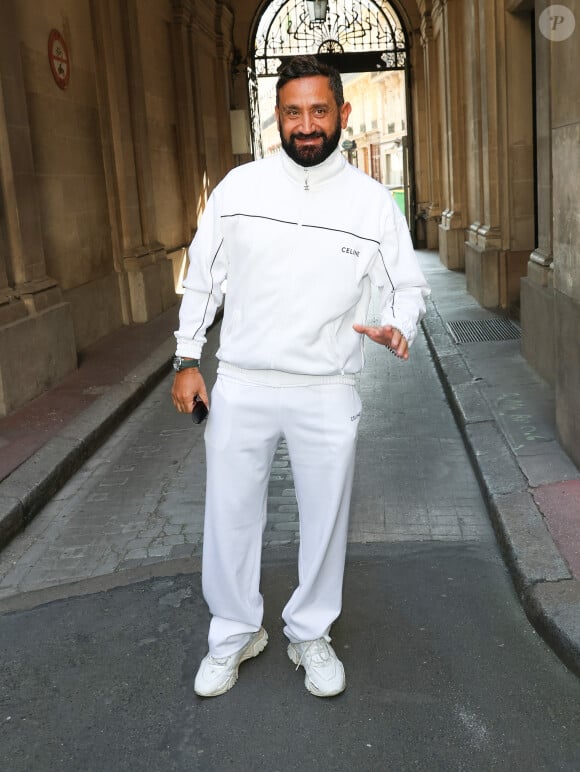 Cyril Hanouna à la cérémonie de remise des prix pédagogiques pour l'Océan de la Maud Fontenoy Foundation le 8 juin 2023 au coeur du magnifique Théâtre de l'Oeuvre. 300 enfants ont participé aux programmes de la fondation. Plus d'un million d'enfants déjà sensibilisés à la préservation de l'Océan. La fondation assure aussi une mission, en partenariat avec le ministère de l'Éducation nationale, de relance des classes de mer à destination des zones d'éducation prioritaires. © Coadic Guirec / Bestimage