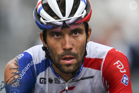 Thibaut Pinot marqué par le décès d'un coureur
 
Thibaut Pinot - 1 ère étape du Tour de France - Nice - Moyen Pays.