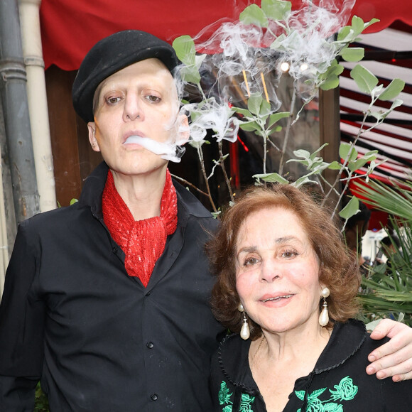 Ali Mahdavi avec sa mère - Avant-première du film "Les Secrets de la princesse de Cadignan" au Silencio des Prés à Paris le 21 juin 2023. © Coadic Guirec/Bestimage