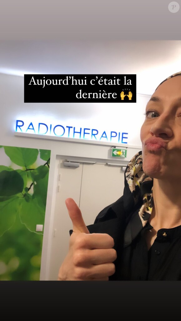 "Aujourd'hui c'était la dernière", indique-t-elle, toute heureuse