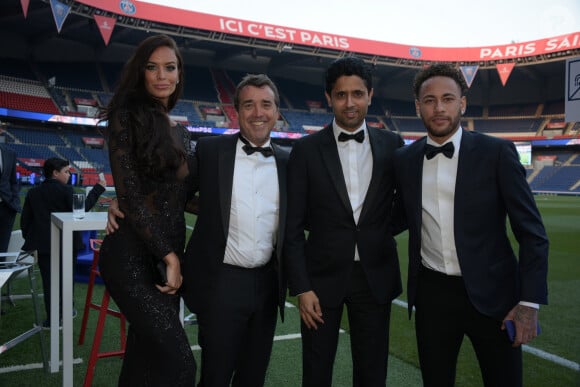 Exclusif - Jade Foret, son mari Arnaud Lagardère, Nasser Al-Khelaifi, le président du Paris Saint-Germain (PSG) et Neymar Jr. - 5ème dîner de gala de la fondation Paris Saint-Germain au parc des Princes à Paris, France, le 15 mai 2018. © Rachid Bellak/Bestimage 