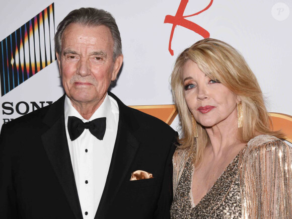 Eric Braeden révèle être atteint d'un cancer - Eric Braeden et Melody Thomas Scott au photocall de la soirée anniversaire des "50 ans des Feux de l'Amour à Los Angeles, le 17 mars 2023. 