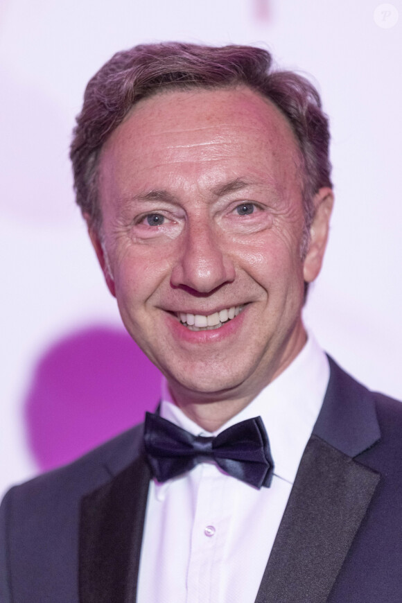 Stéphane Bern lors du Bal de la Rose 2022 au Sporting Club de Monaco en faveur de la Fondation Princesse Grace le 8 juillet 2022. © Cyril Moreau / Pool Monaco / Bestimage