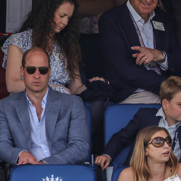 Le prince William et son fils aîné le prince George de Cambridge regardant la quatrième journée des Ashes, les célèbres test-matchs de cricket entre l'Australie et l'Angleterre, le 1er juillet 2023