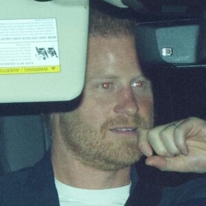 Exclusif - Le prince Harry, duc de Sussex et Meghan Markle, duchesse de Sussex, quittent la Crypto.com Arena, après le match des Lakers, à Los Angeles, le 24 avril 2023. Meghan Markle aurait refusé d'embrasser le prince Harry surpris par la traditionnelle "Kiss Cam". 