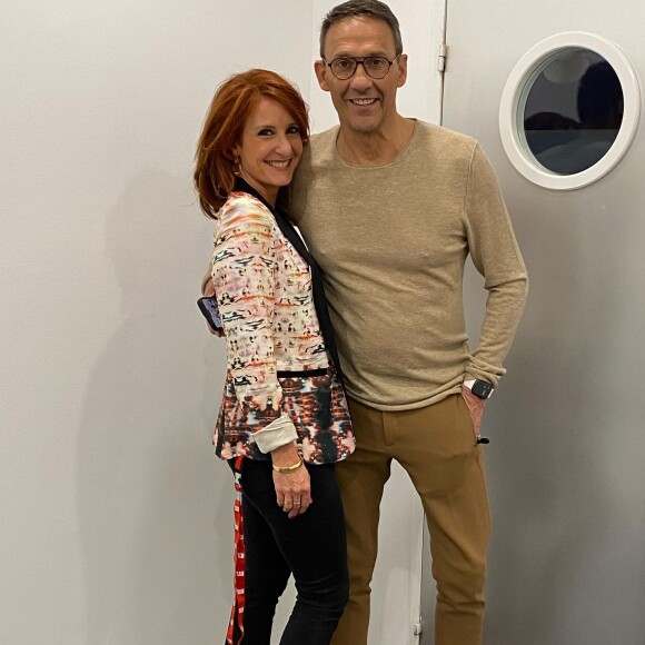 Anne Claire Moser avec Julien Courbet.
