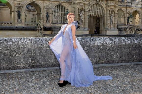 Florence Pugh - Défilé de mode automne-hiver 2024 Haute-Couture "Valentino" au château de Chantilly, lors de la fashion week de Paris. Le 5 juillet 2023. © Olivier Borde / Bestimage