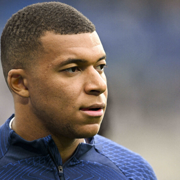 Kylian Mbappé à un match de qualifications de l'Euro2024 "France - Grèce (1-0)" au stade de France, le 19 juin 2023.