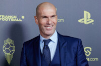 "4 dieux grecs" : le clan Zidane photographié torse nu en vacances, les internautes bluffés