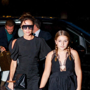 Harper Beckham fête ses 12 ans ! 
La famille Beckham arrive à l'hôtel "La Réserve" après le défilé "Victoria Beckham" lors de la Fashion Week à Paris. © Tiziano Da Silva / Pierre Perusseau / Bestimage