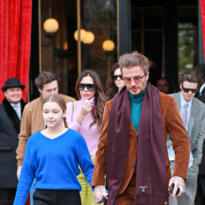 David Beckham, Victoria Beckham, Brooklyn Beckham, sa femme Nicola Peltz, Harper Beckham et Cruz Beckham célèbrent l'Anniversaire de Brooklyn à Paris durant la Fashion Week de Paris (PFW), France, le 03 Mars 2023