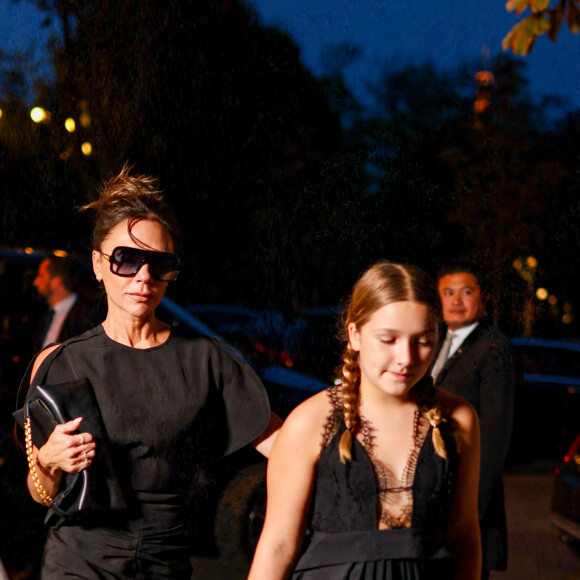 La famille Beckham arrive à l'hôtel "La Réserve" après le défilé "Victoria Beckham" lors de la Fashion Week à Paris, le 30 septembre 2022. © Tiziano Da Silva / Pierre Perusseau / Bestimage